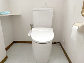 トイレリフォームチラシ掲載の商品で費用を抑えたトイレ