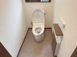 トイレリフォーム 段差を解消した快適なトイレ